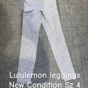 lululemon athletica Light Gray Leggings - Sz 4
